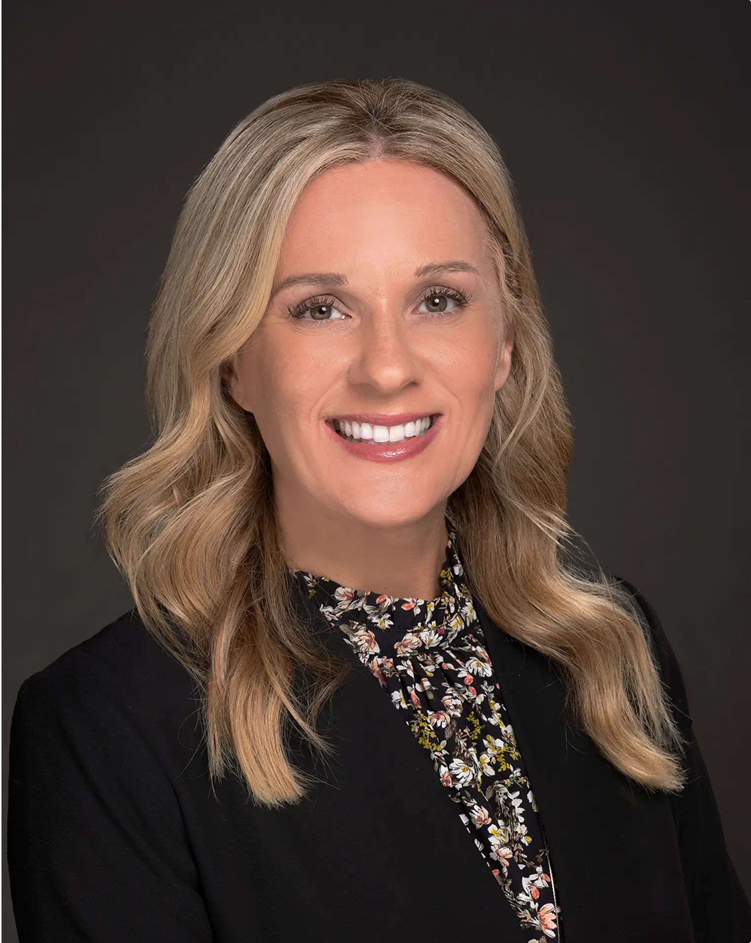 Julia Watson headshot